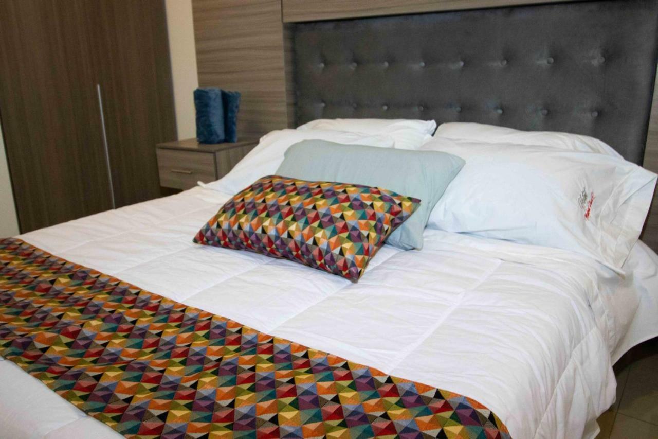 Hotel Madrid Plaza Colombia Экстерьер фото