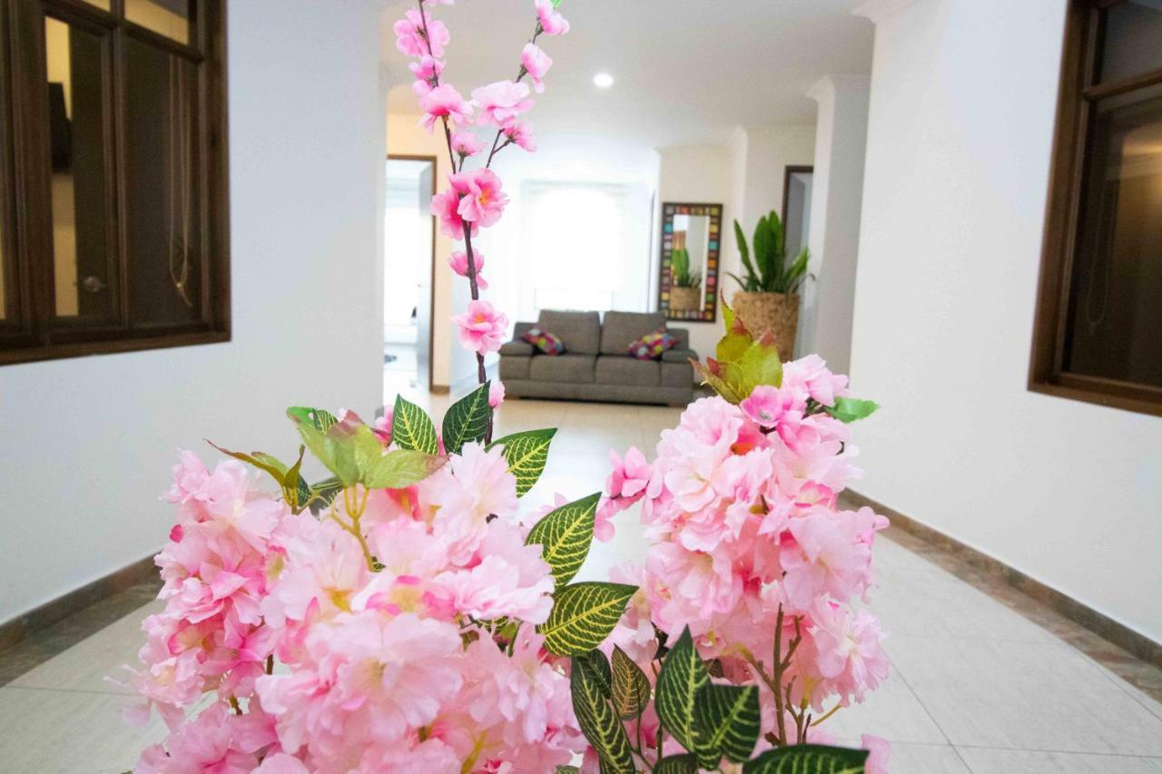 Hotel Madrid Plaza Colombia Экстерьер фото